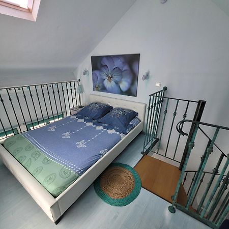 Gite Milly - 2 Studios En Coeur De Ville Szoba fotó