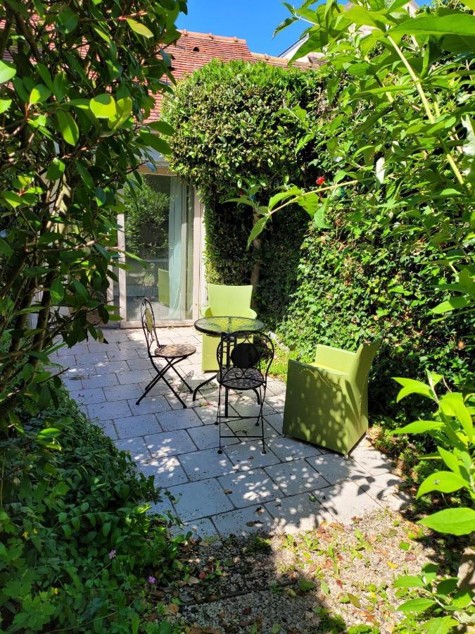Gite Milly - 2 Studios En Coeur De Ville Kültér fotó
