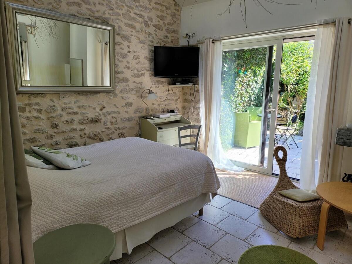 Gite Milly - 2 Studios En Coeur De Ville Szoba fotó